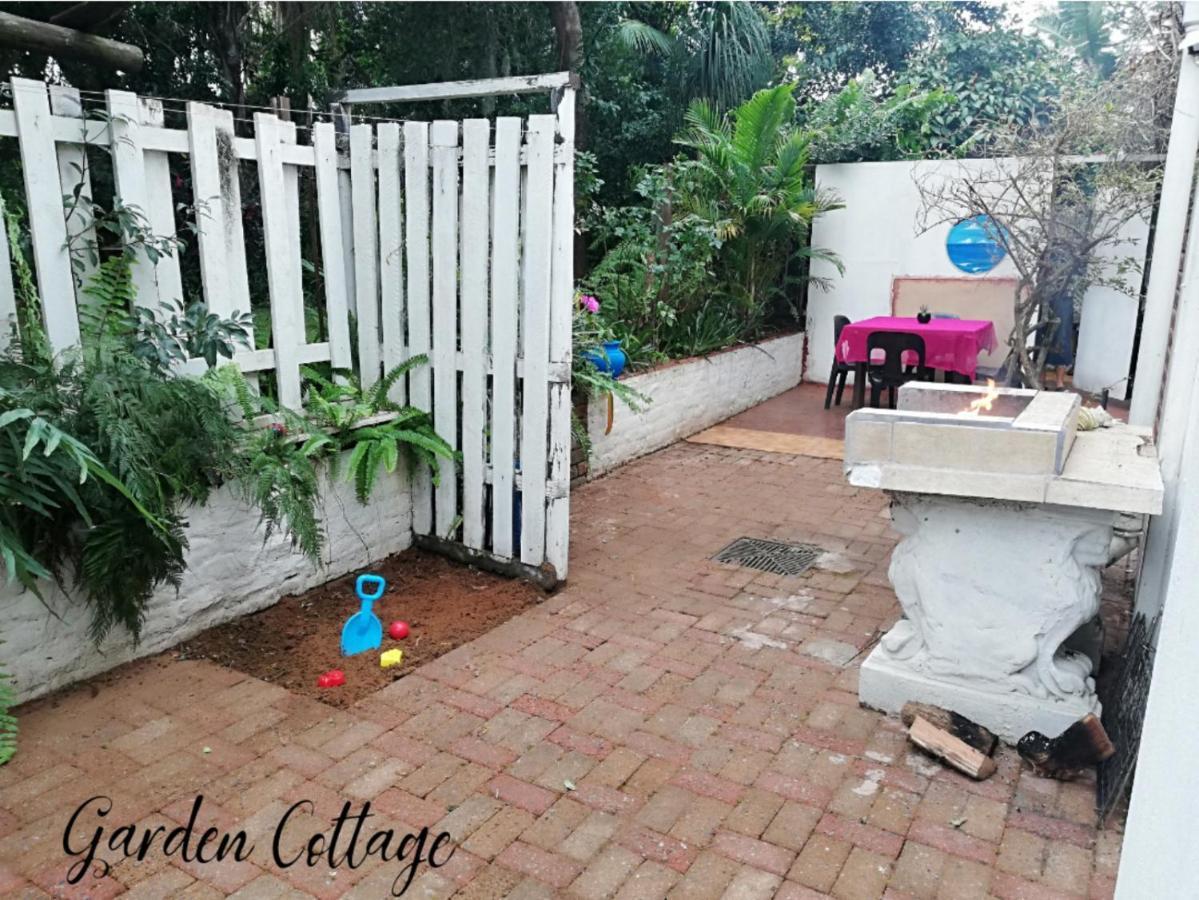 Beach Wood Cottages Shelly Beach Exterior photo